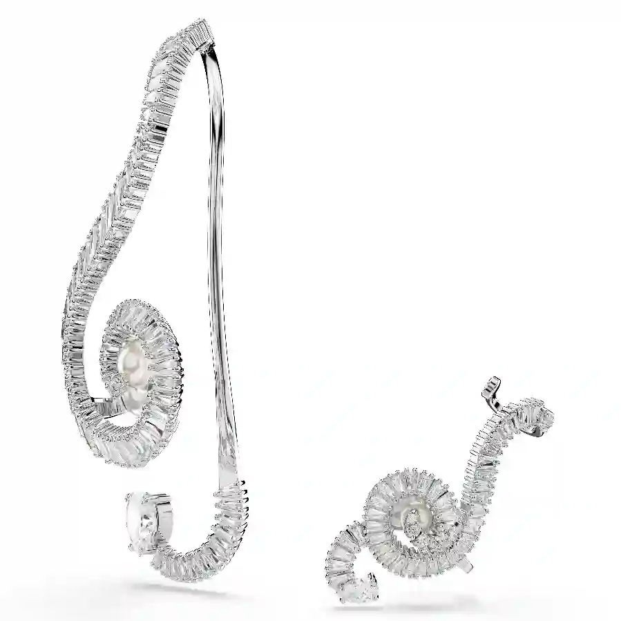 Resim Ariana Grande x Swarovski Klipsli Küpeler, Asimetrik tasarım, Kristal inci, Baget kesim, Beyaz, Rodyum kaplama